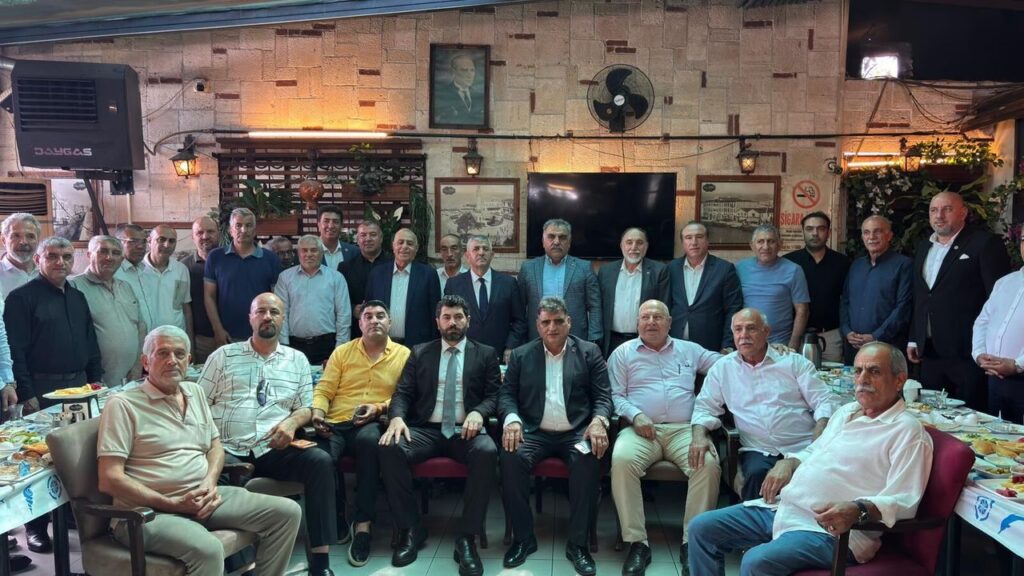 İzmir Son Dakika Haberleri 31 MHP İzmir’den “Birlik ve Kardeşlik” vurgulu geniş katılımlı toplantı