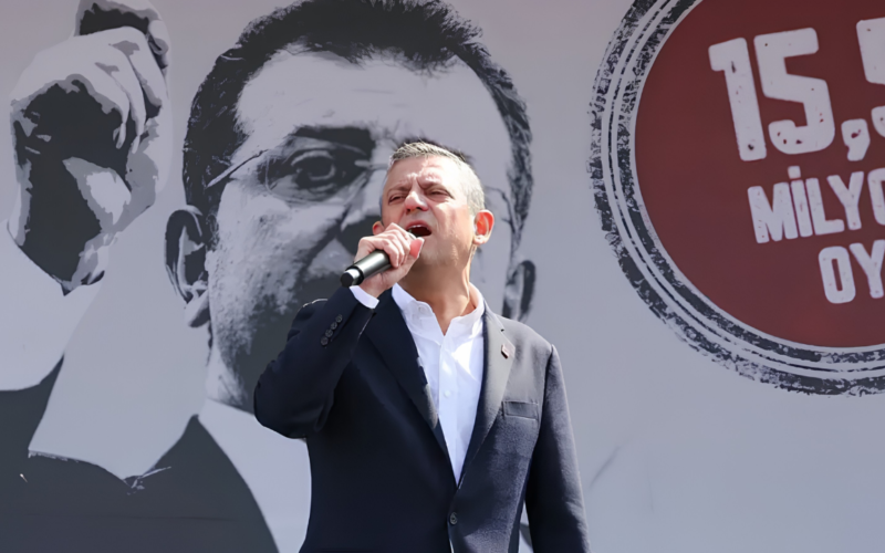 Özgür Özel’in “yürüyüş” mesajına İmamoğlu’ndan destek 1 is insani 95 4 3gSeCa