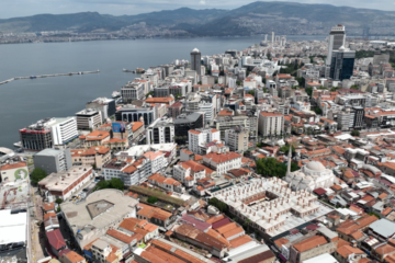 İzmir’de konut fiyatları geriledi: Üç Büyükşehir arasında tek düşüş yaşayan il oldu