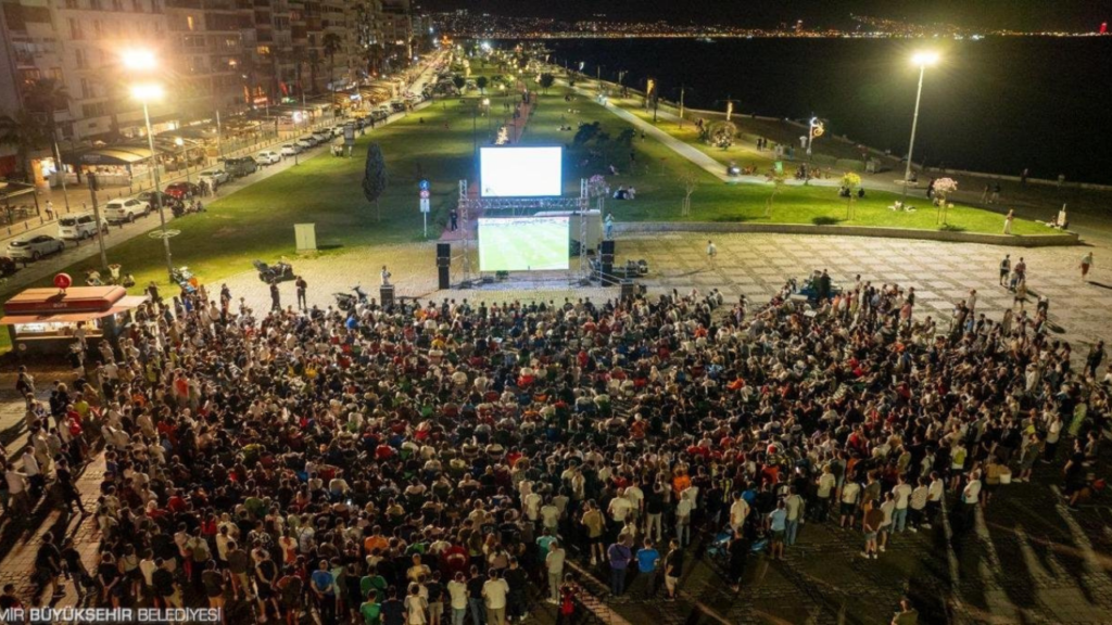 İzmir Son Dakika Haberleri 26 Milli heyecan İzmir’i saracak: Dev ekranların kurulacağı yerler belli oldu