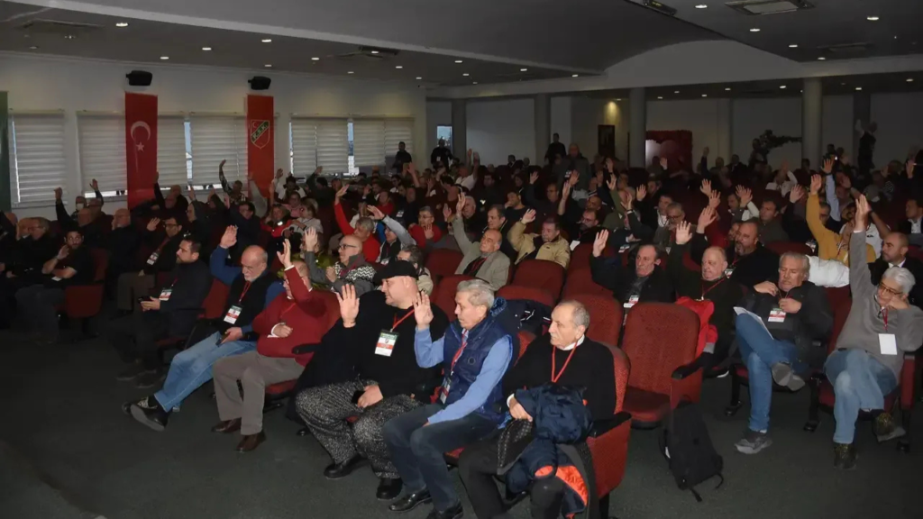 İzmir Son Dakika Haberleri 48 Karşıyaka’da aday krizi: Kongreye 3 gün kala belirsizlik devam ediyor