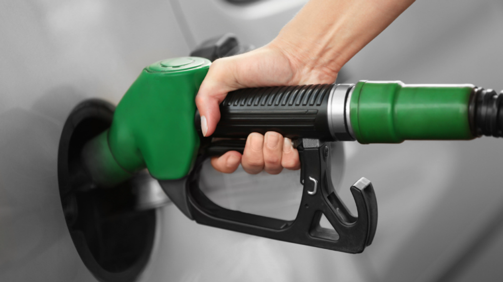 İzmir Son Dakika Haberleri 37 Akaryakıt tabelası değişti: Benzine indirim geldi