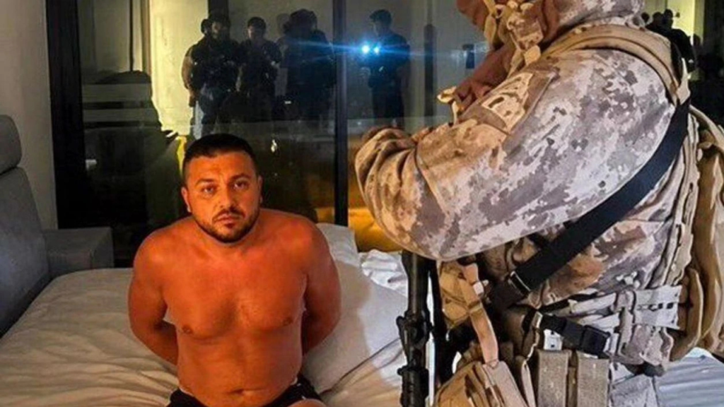 MİT ve Emniyet’ten ortak operasyon: Interpol’ün kırmızı bültenle aradığı İsveçli baron Çeşme’de yakalandı