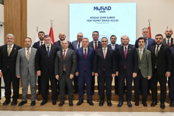 Bakan Kacır İzmir’de iş dünyasıyla buluştu: Yatırım ve teknoloji vizyonu konuşuldu