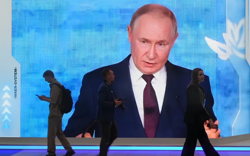 Putin’in Davosu ikiye bölündü: Savaş mı barış mı? 1 Putin 5 N8psKB