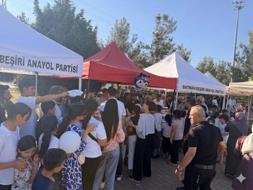 İzmir Son Dakika Haberleri 32 Batman Beşiri’de Anayol Partisi’nden 3 Bin Kişilik Gönül Sofrası