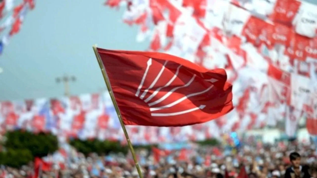 İzmir Son Dakika Haberleri 30 CHP’de şok değişim: İki ismin grup başkanvekilliği kaldırıldı